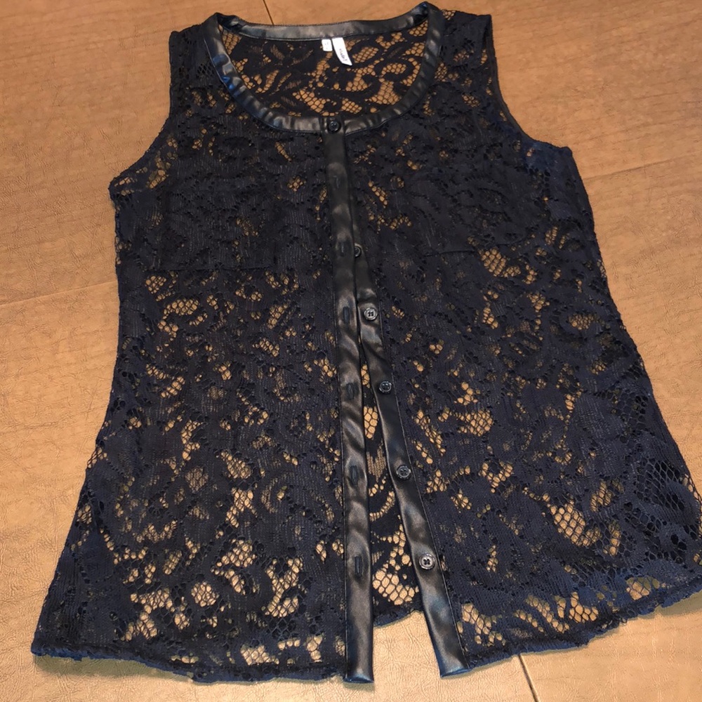 STUDIO Y  Black Lace Sleeveless Button Down Top S